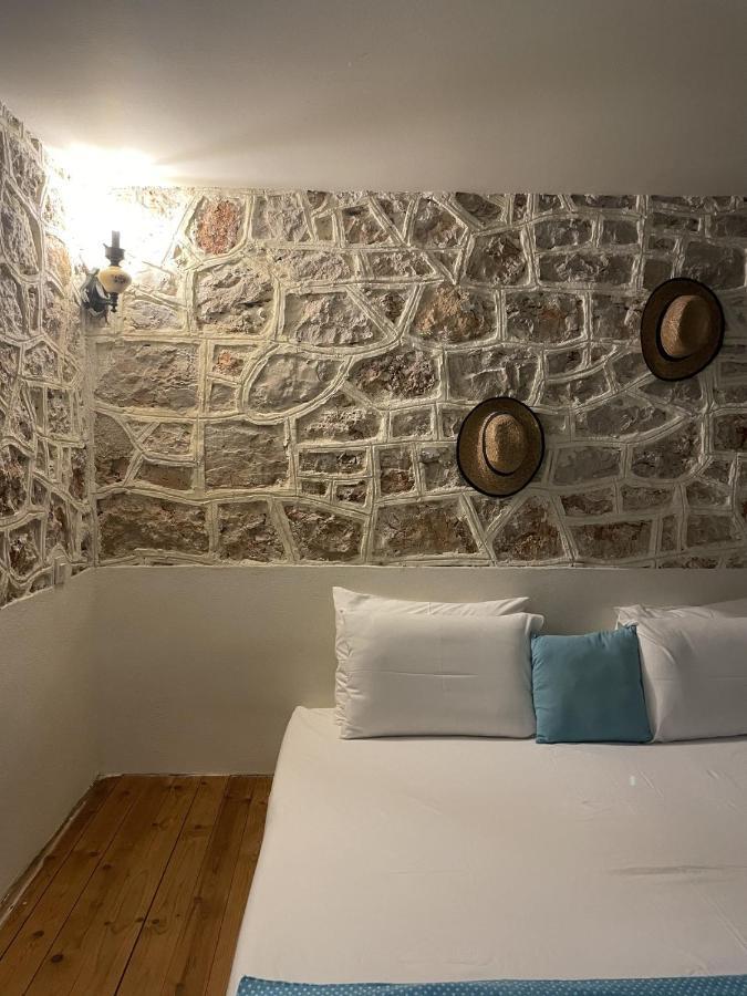 Marina Castellana Studios II Chalki Town Eksteriør bilde