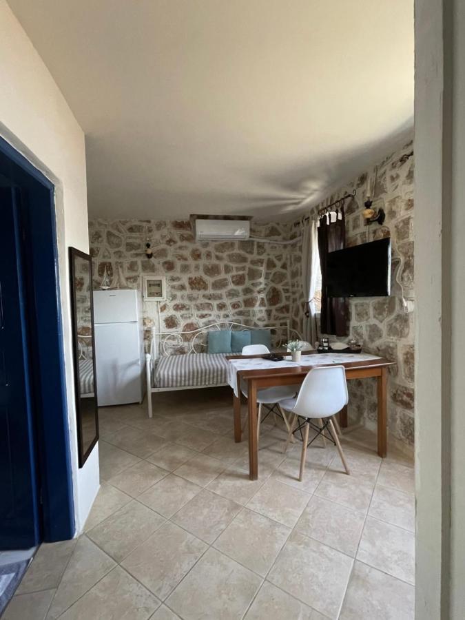 Marina Castellana Studios II Chalki Town Eksteriør bilde